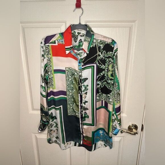 Vipavadee blouse   - Picture 1 of 4